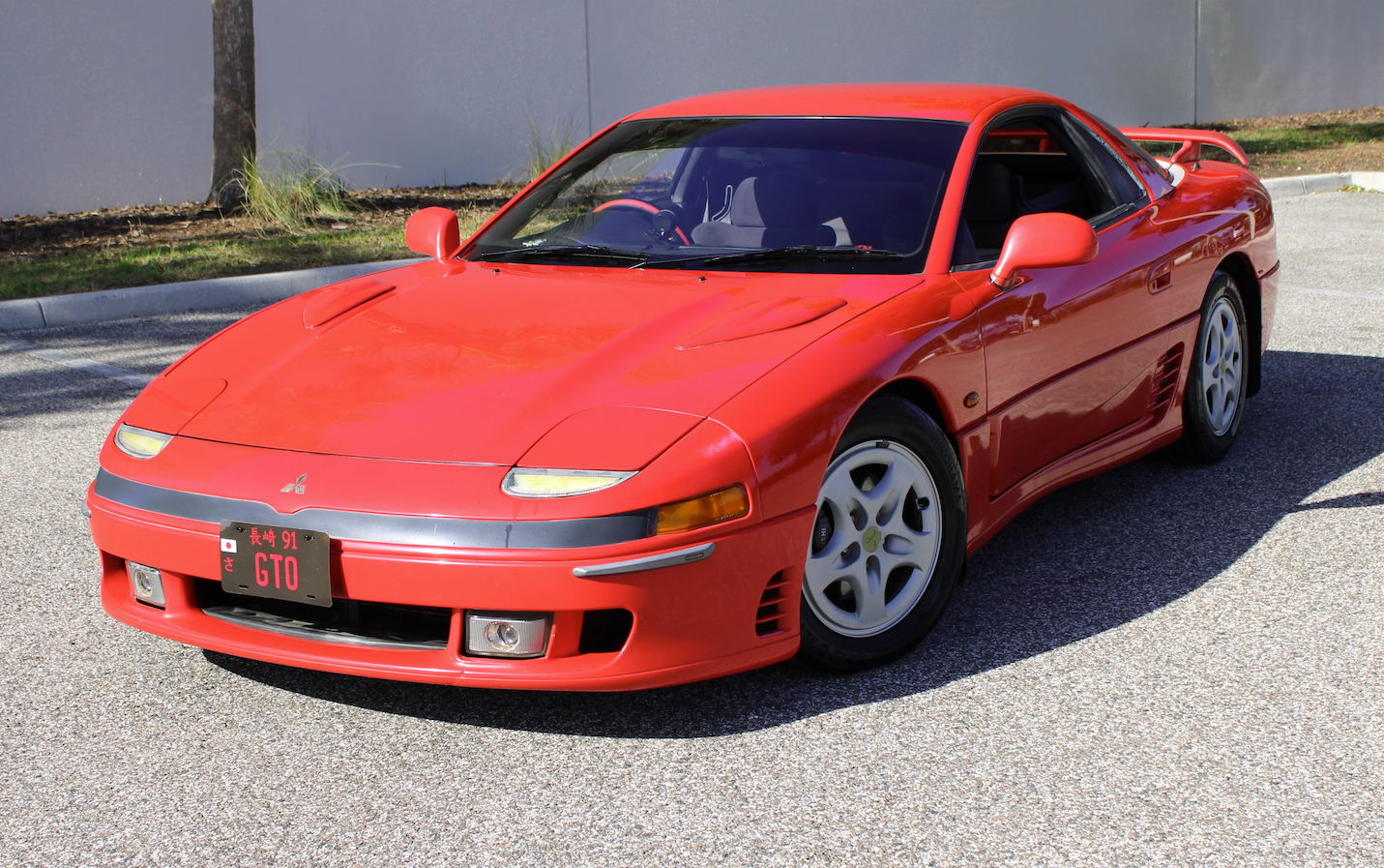 1991 Mitsubishi 3000GT sold at auction for $8,350
