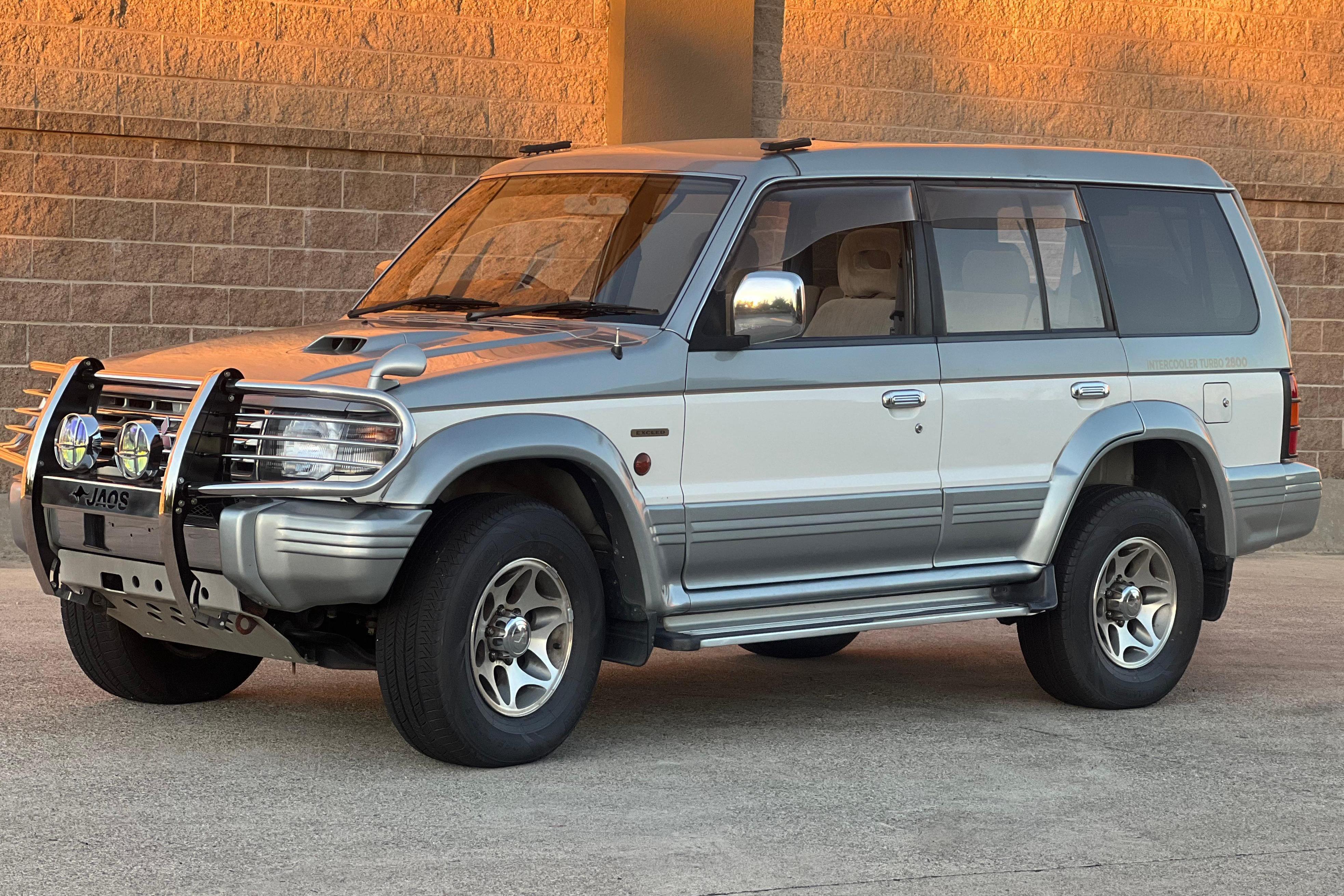 1996 Mitsubishi Pajero sold at auction for $9,250