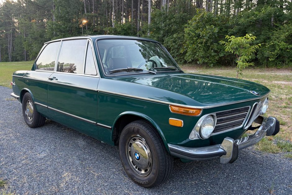 1972 BMW 2002 sold at auction for $11,000