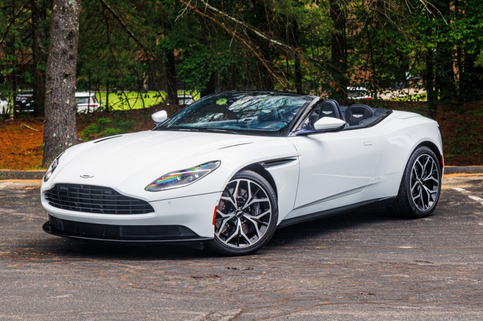 2019 Aston Martin DB11 sold at auction for $115,000