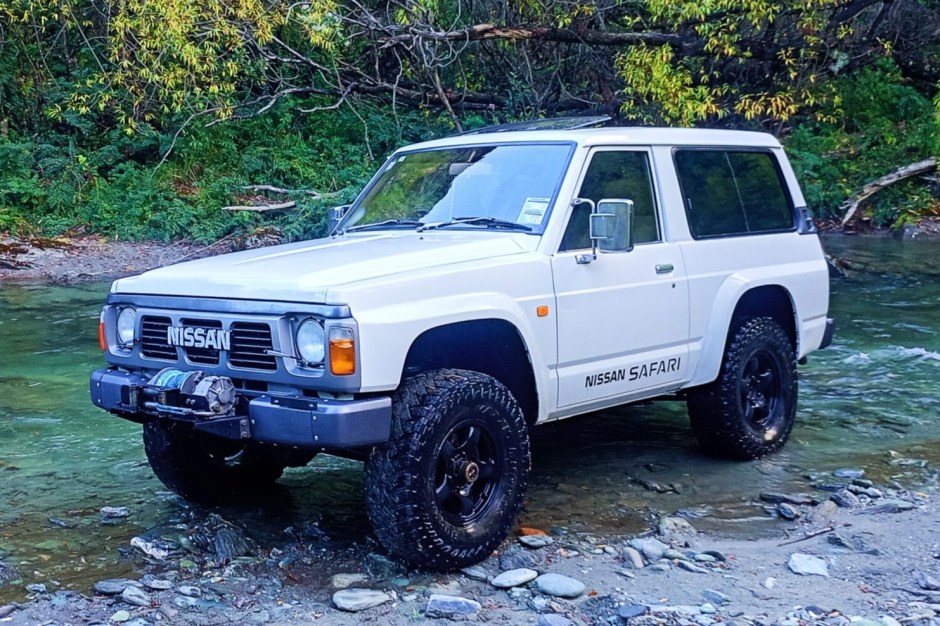 1988 Nissan Patrol sold at auction for $5,000