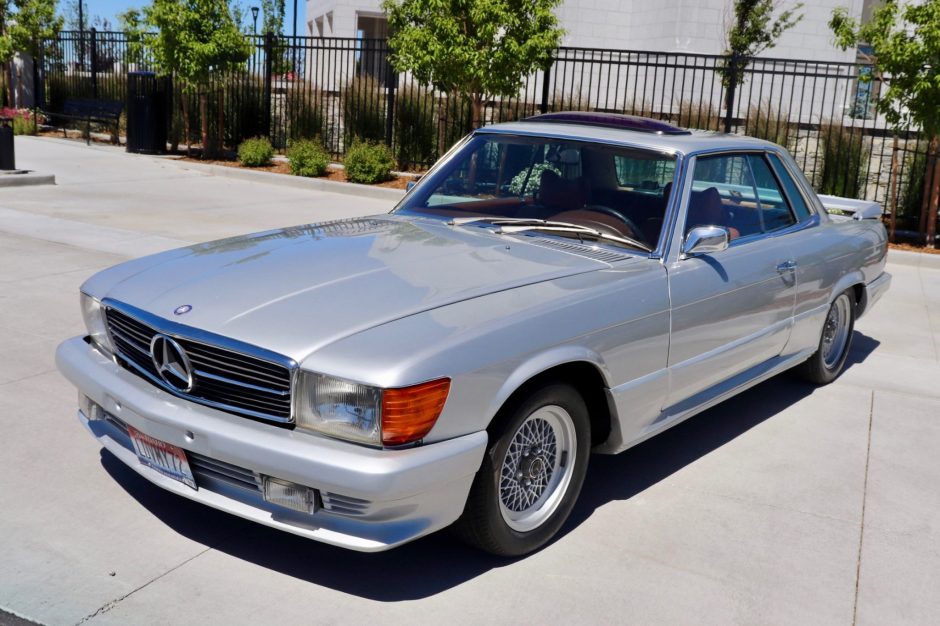 1972 Mercedes-Benz SLC sold at auction for $9,500