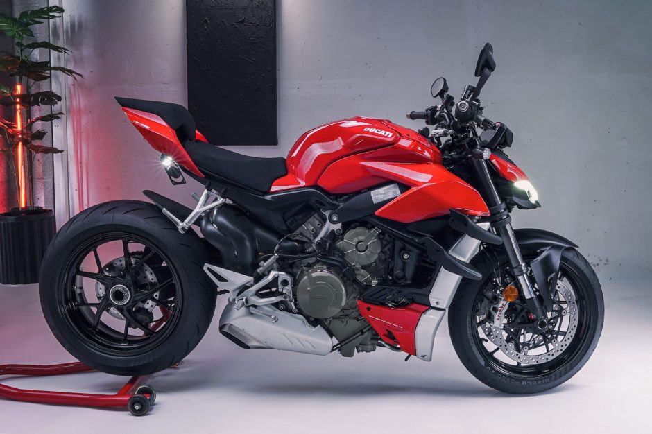 2021 Ducati Streetfighter sold at auction for $12,000