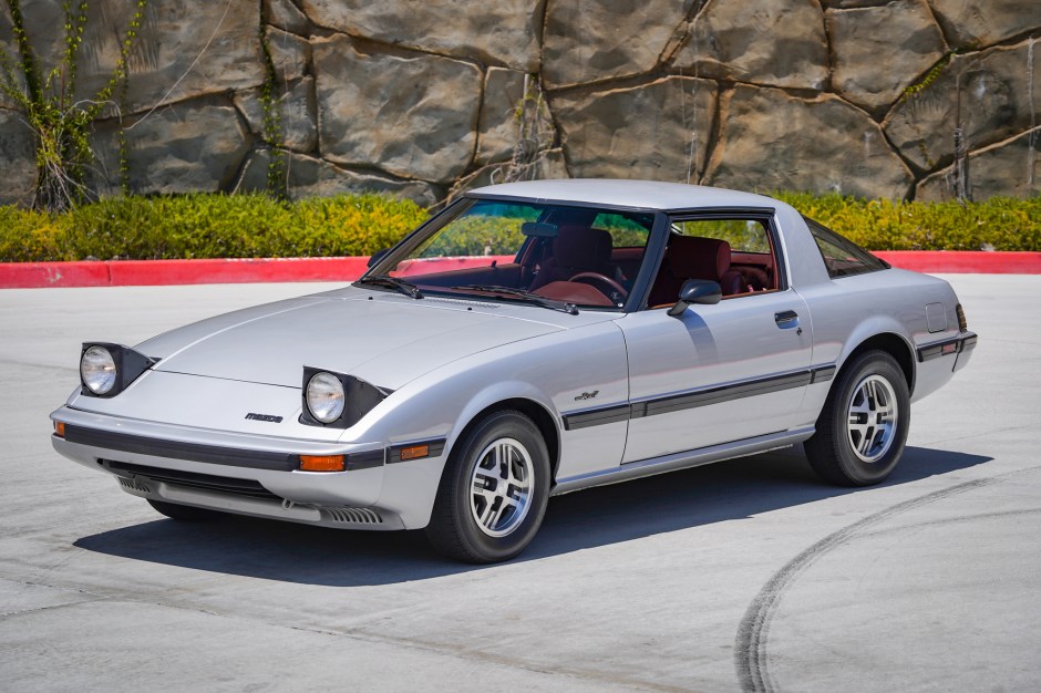 1984 Mazda RX-7 sold at auction for $16,598