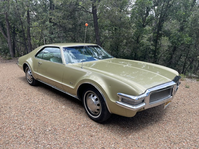 1968 Oldsmobile Toronado sold at auction for $5,768