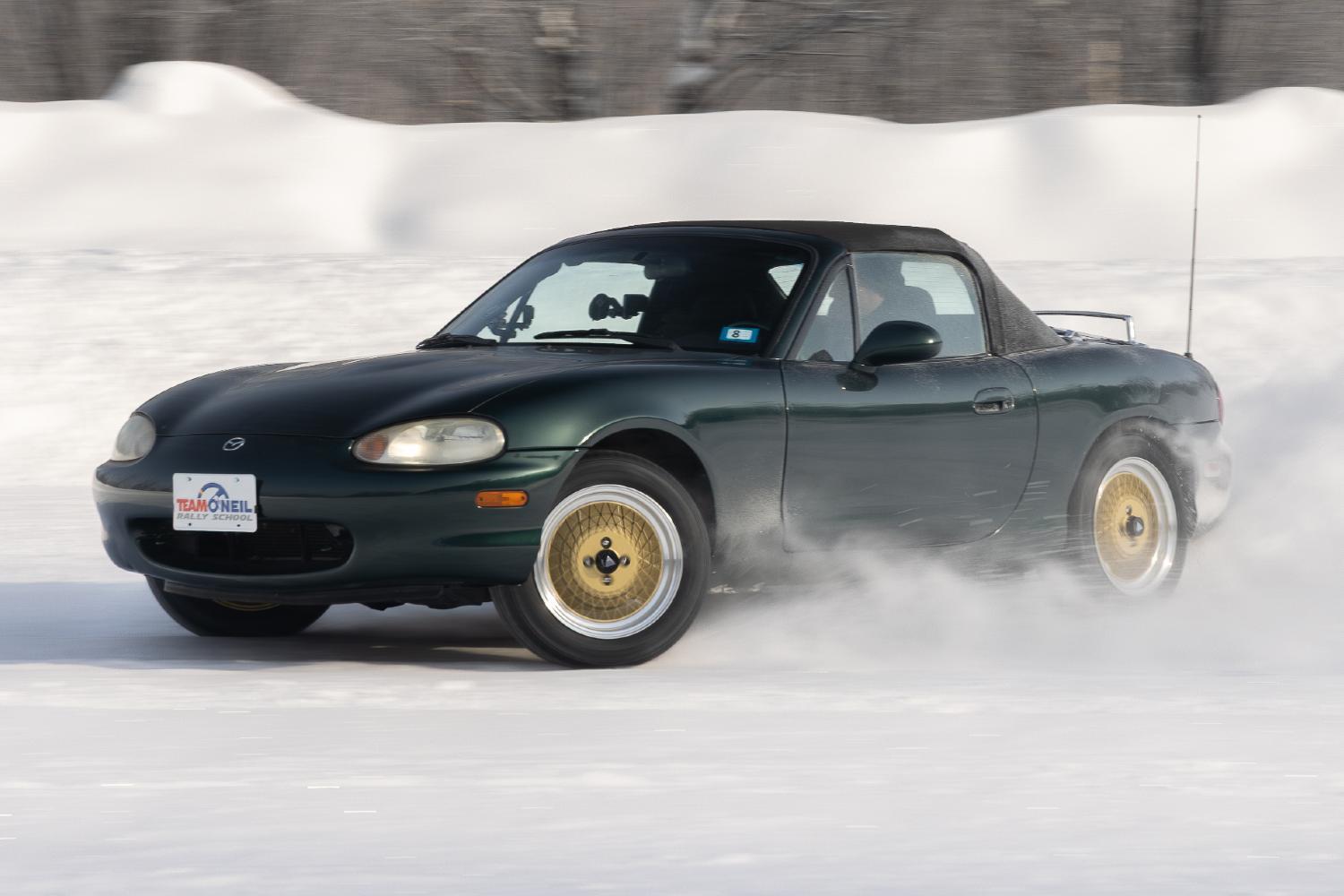 1999 Mazda MX-5 sold at auction for $6,350