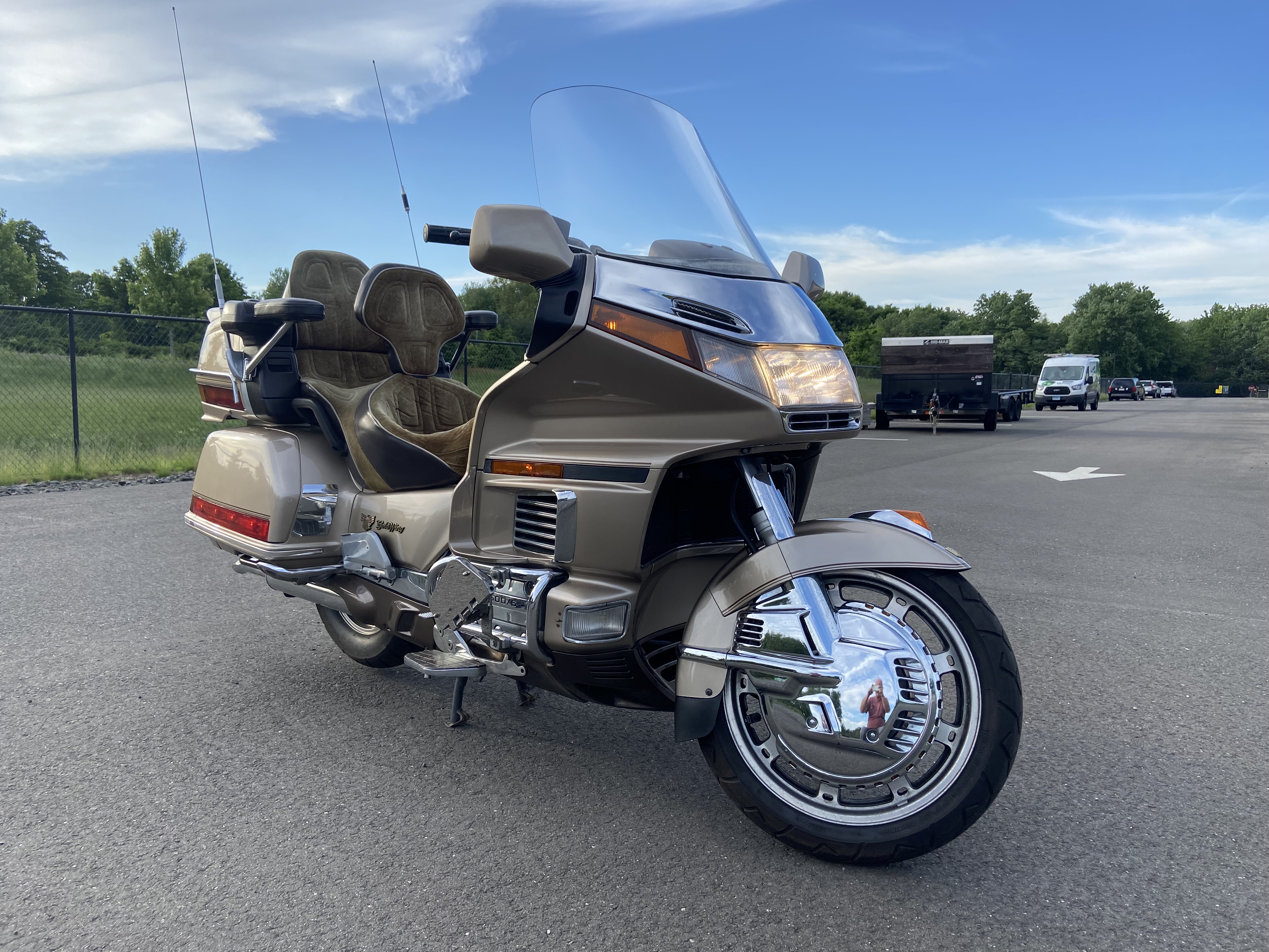 1988 Honda Gold Wing sold at auction for $2,100