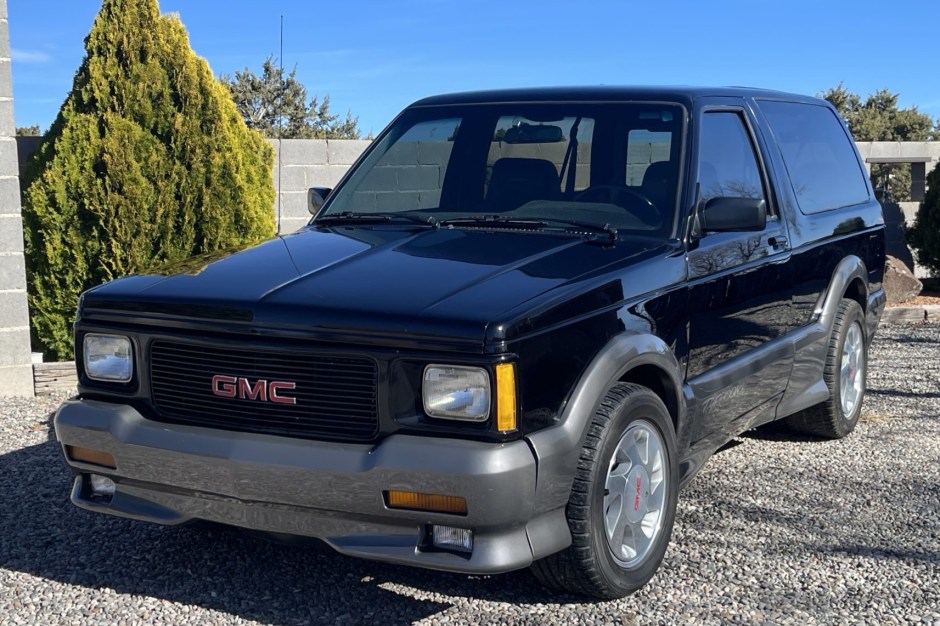 1992 GMC Typhoon sold at auction for $21,000
