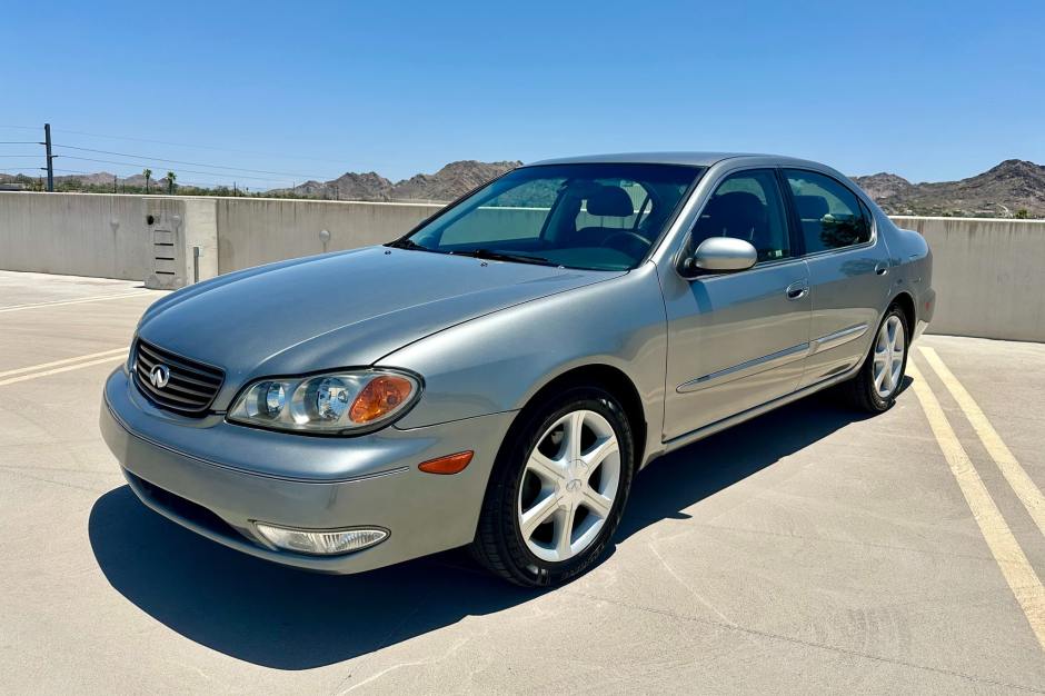 2003 Infiniti I sold at auction for $9,300
