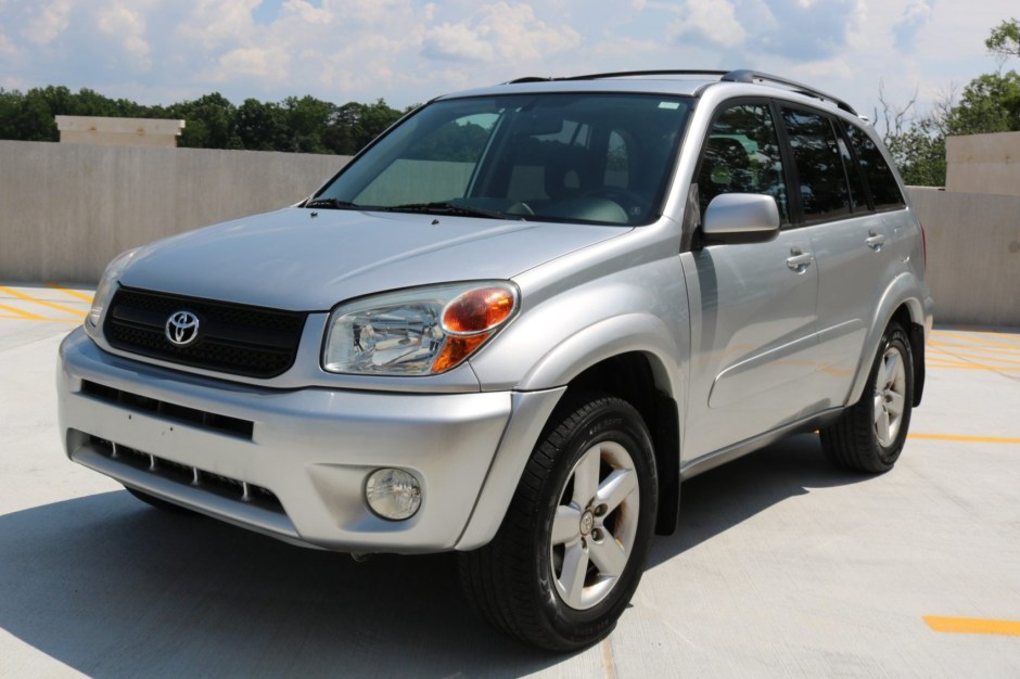 2005 Toyota RAV4 sold at auction for $8,350