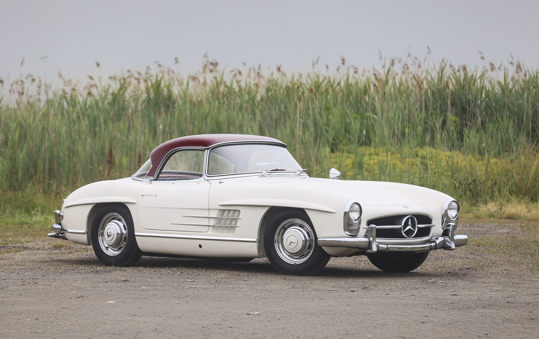 1958 Mercedes-Benz 300SL sold at auction for $1,435,000