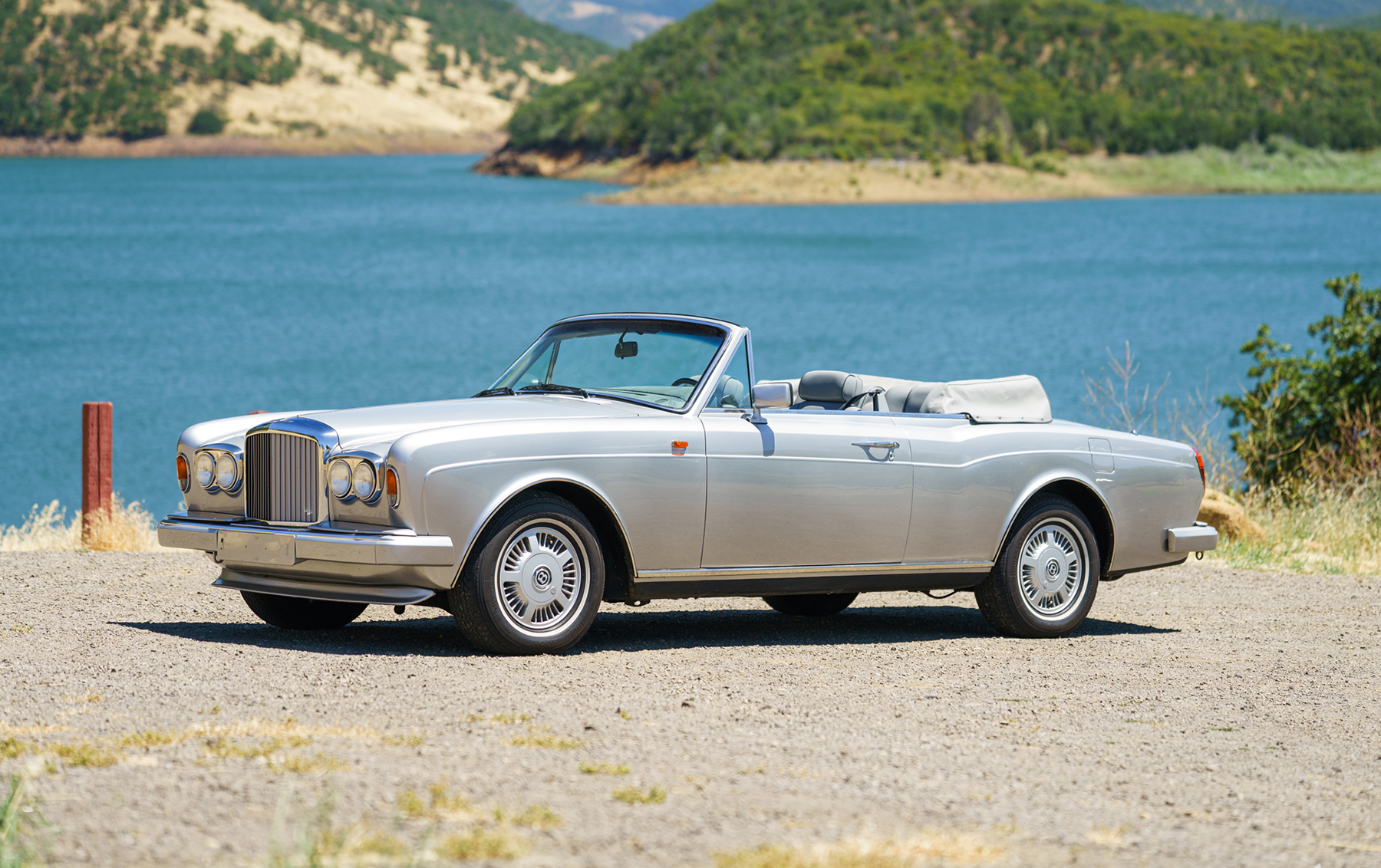 1992 Bentley Continental sold at auction for $112,000