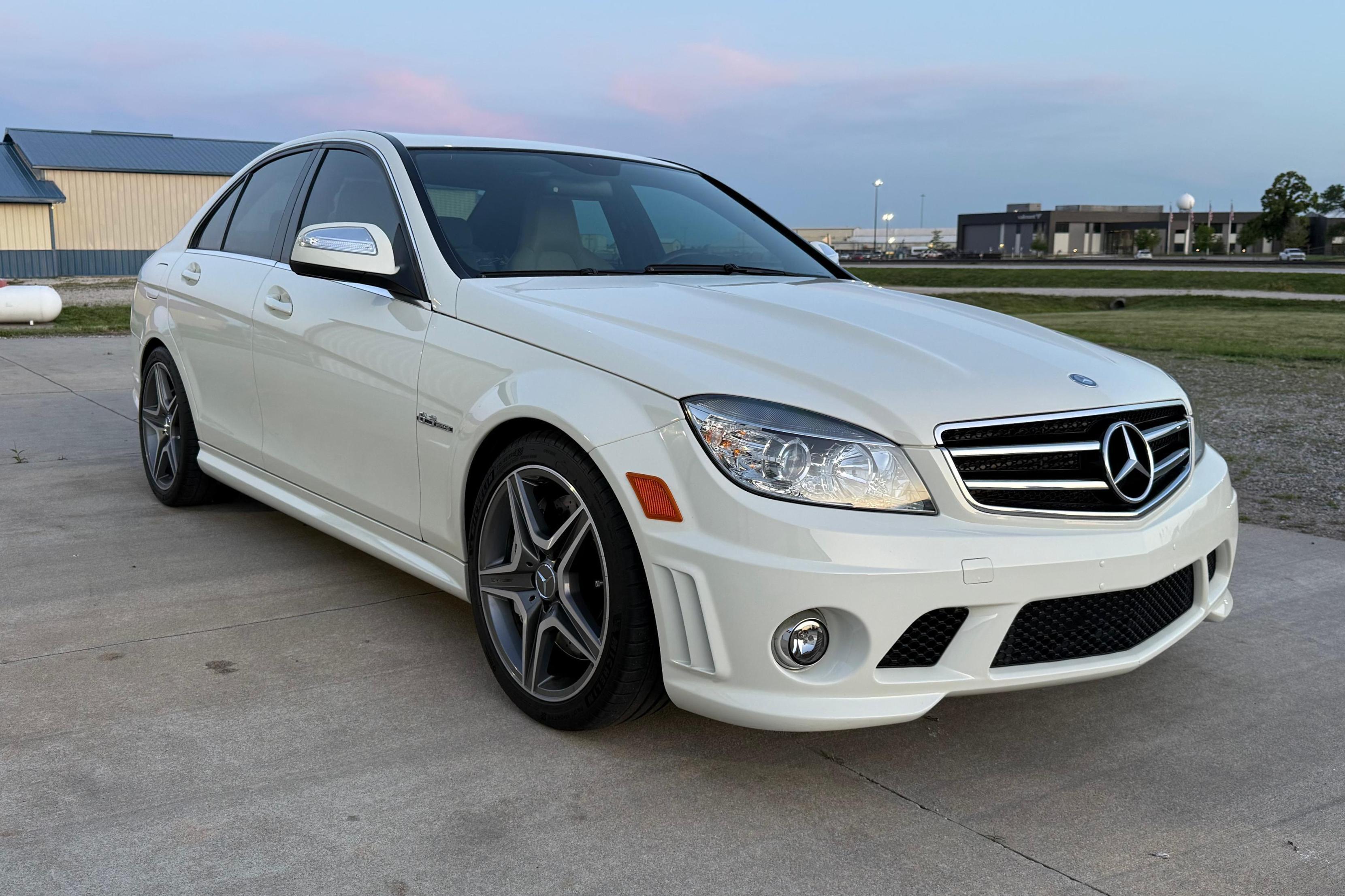 2009 Mercedes-Benz C-Class sold at auction for $24,000