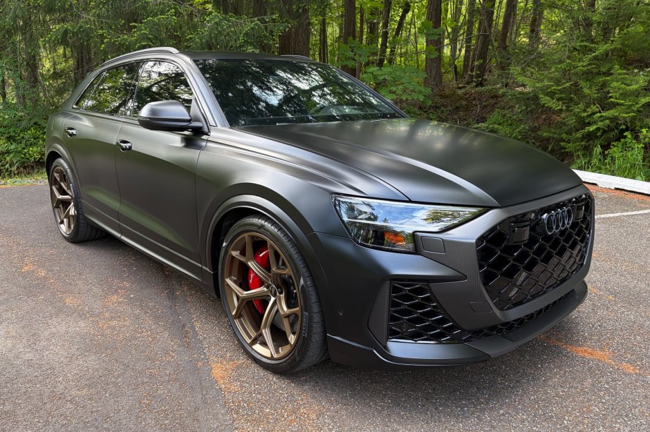 2025 Audi RS Q8 sold at auction for $119,000