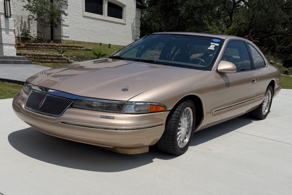 1993 Lincoln Mark VIII sold at auction for $17,450