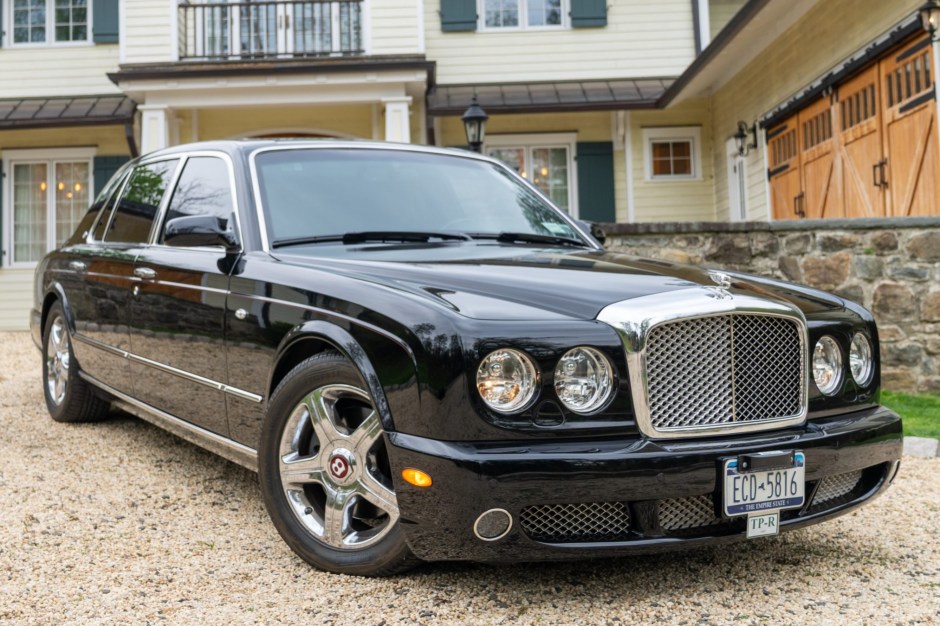 2008 Bentley Arnage sold at auction for $56,000