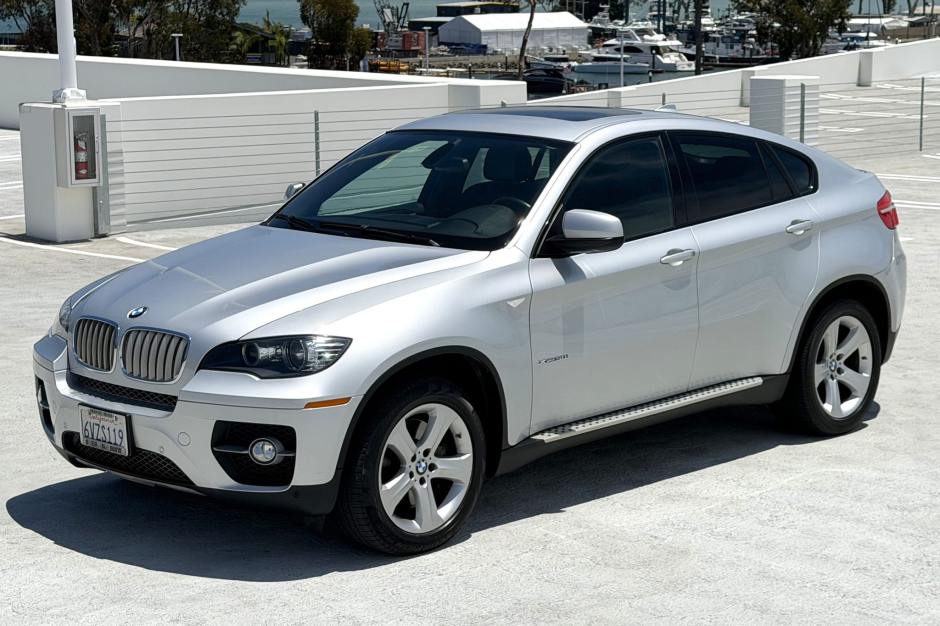 2011 BMW X6 sold at auction for $10,250