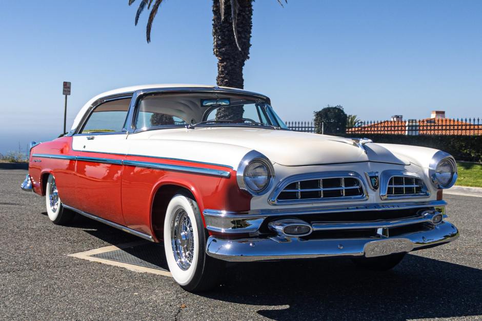 1955 Chrysler New Yorker sold at auction for $27,000