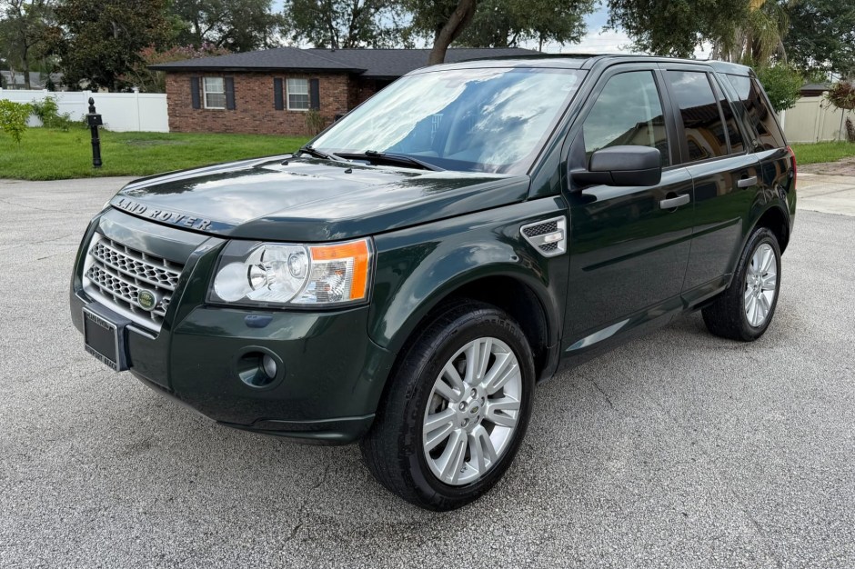 2010 Land Rover Freelander sold at auction for $8,500