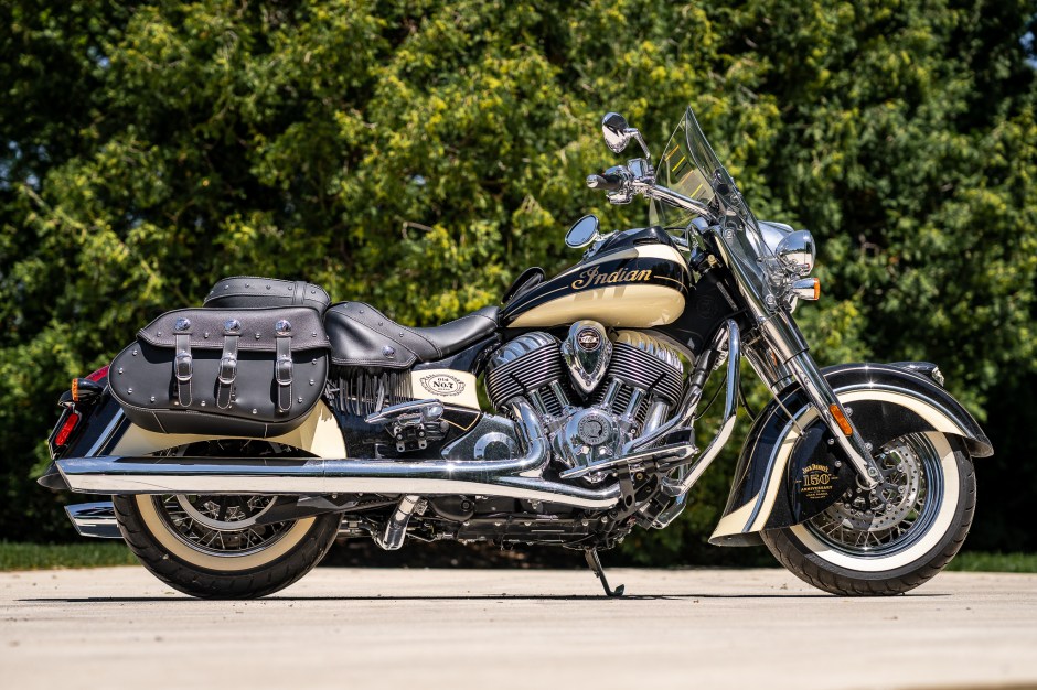2016 Indian Chief sold at auction for $16,250