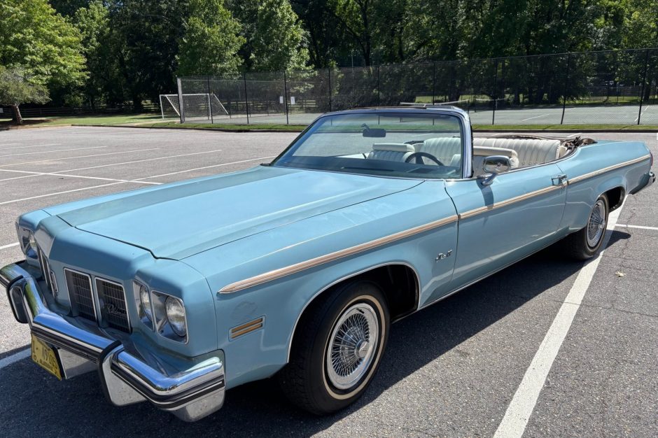 1975 Oldsmobile Eighty Eight sold at auction for $8,300