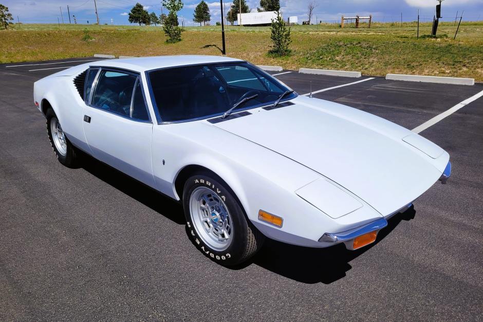 1972 DeTomaso Pantera sold at auction for $117,000