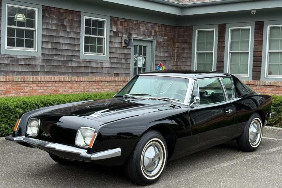 1963 Studebaker Avanti sold at auction for $19,000