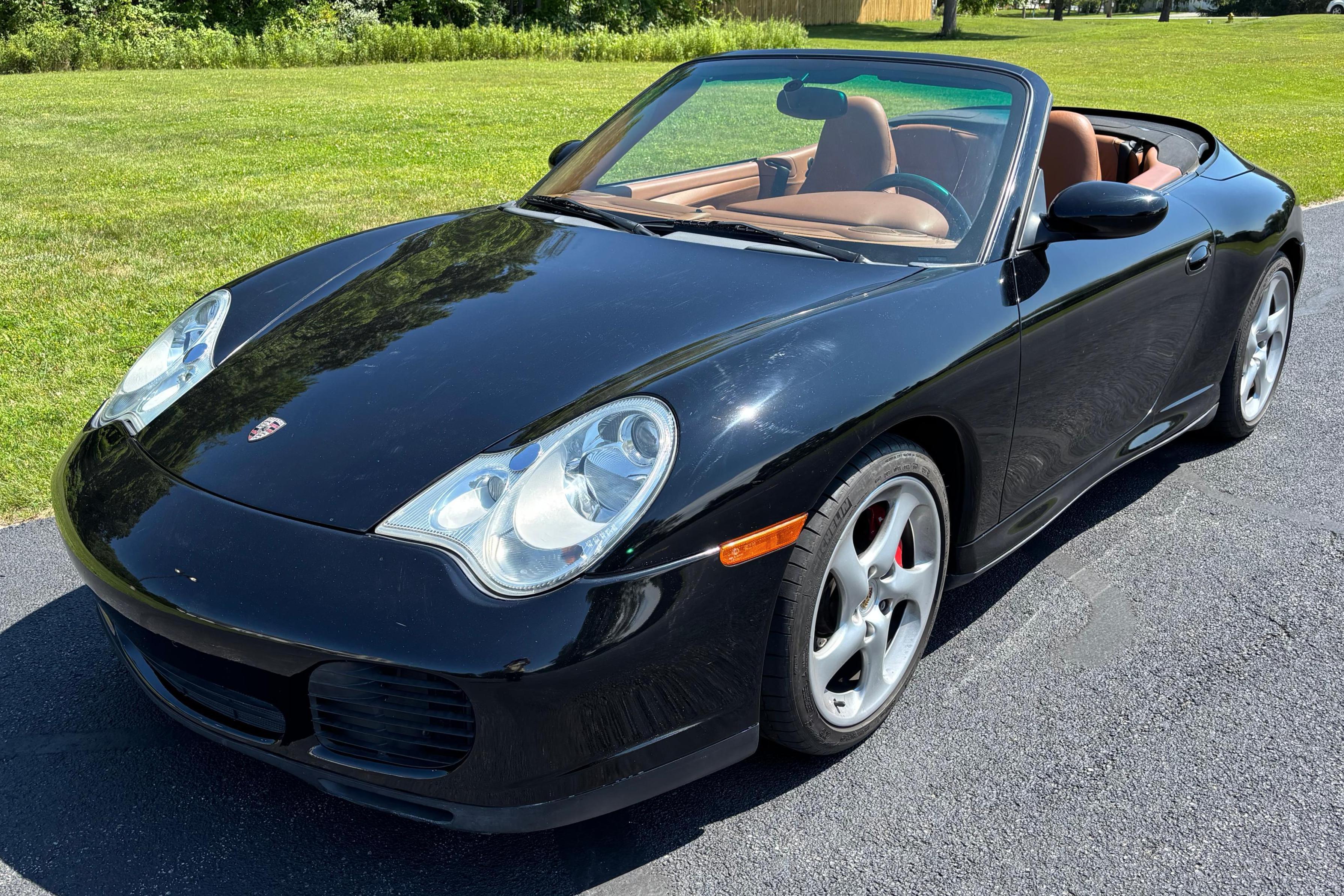 2004 Porsche 996 sold at auction for $36,500