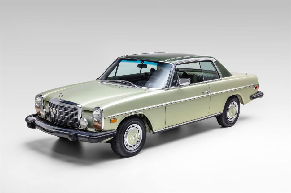 1975 Mercedes-Benz W114/W115 sold at auction for $33,000