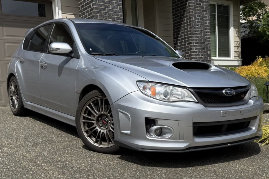 2014 Subaru WRX sold at auction for $21,000