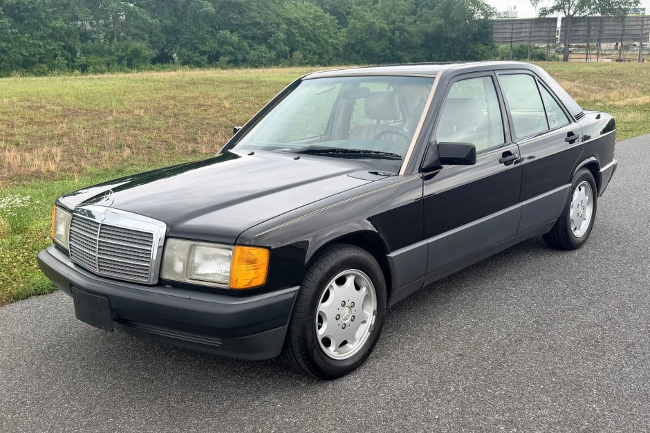 1992 Mercedes-Benz 190 sold at auction for $7,300