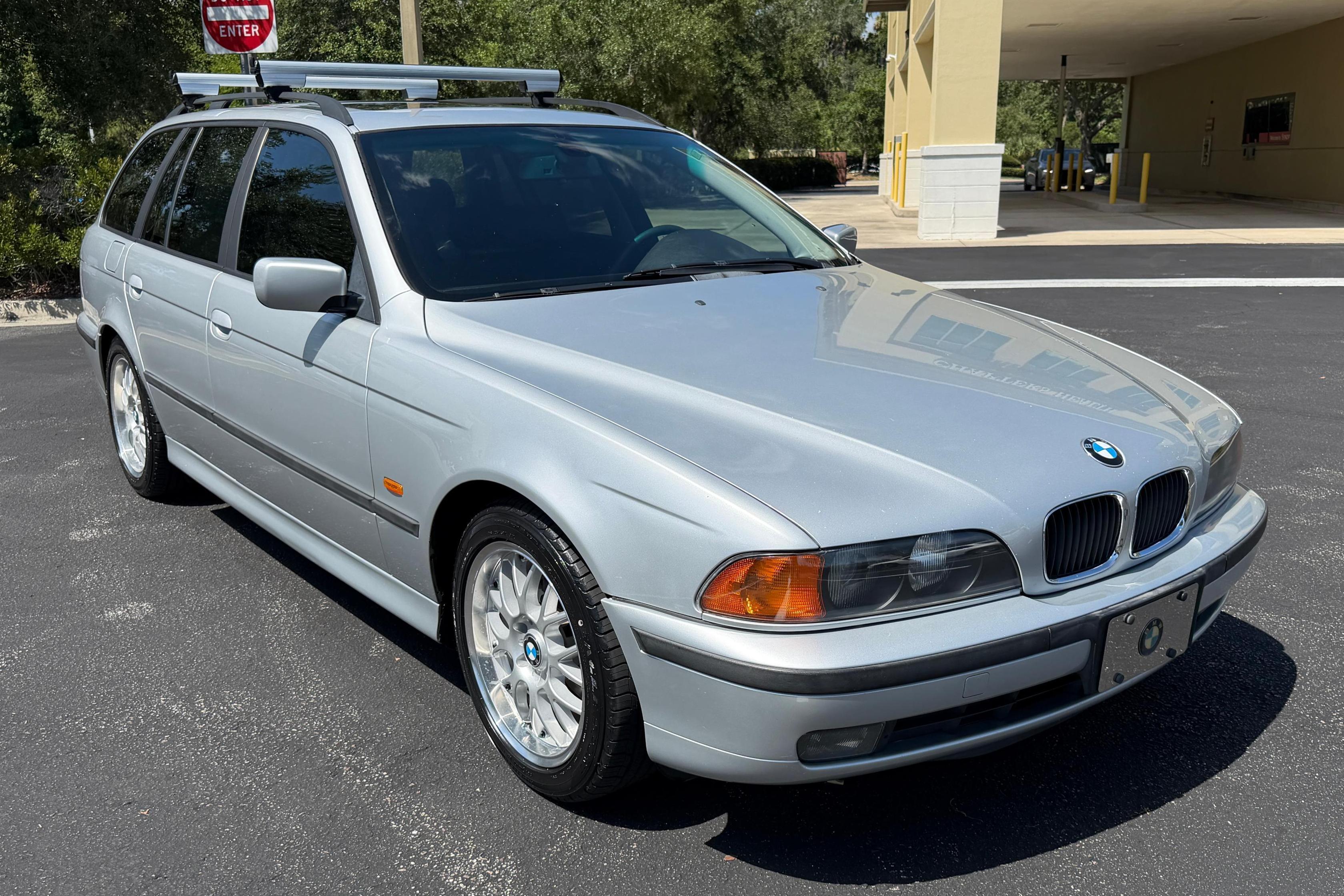 2000 BMW 5-Series sold at auction for $13,400
