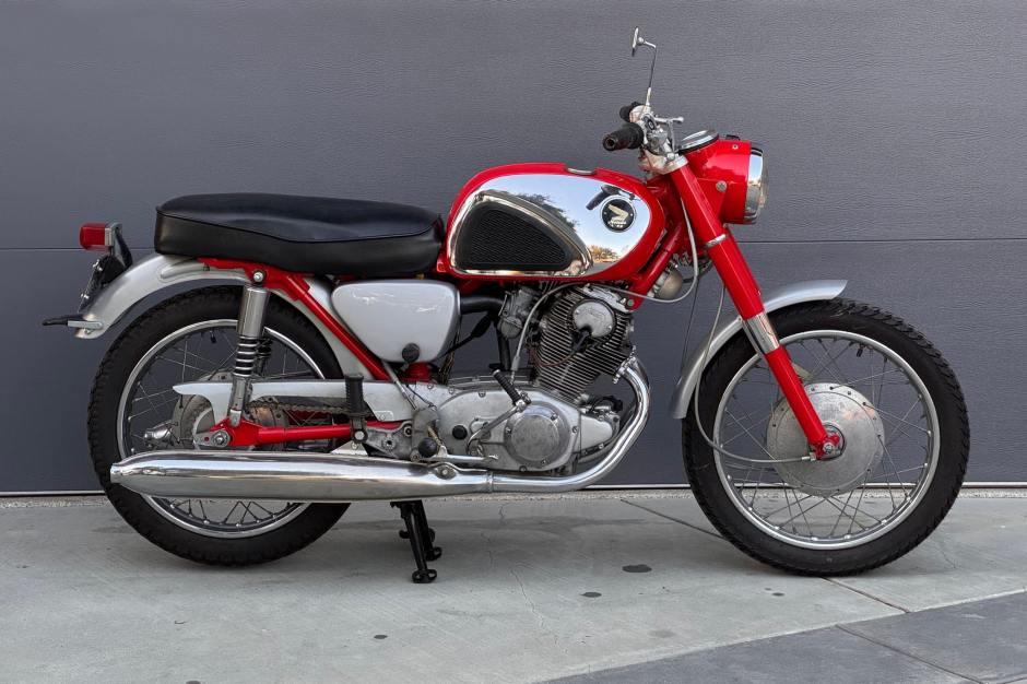 1964 Honda Dream, CB77 Super Hawk, & CL77 Scrambler sold at auction for $35,000