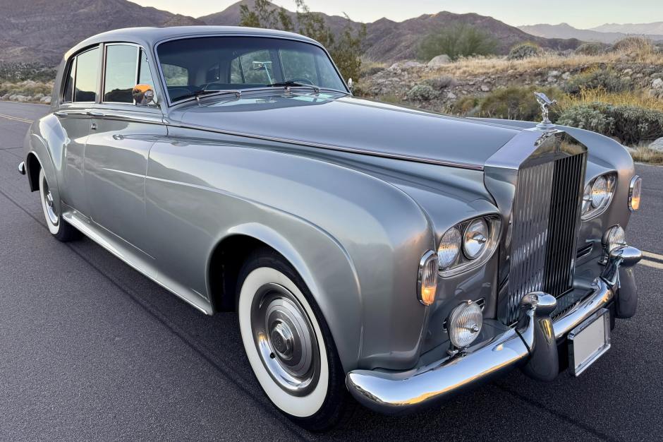 1965 Rolls-Royce Silver Cloud sold at auction for $77,055