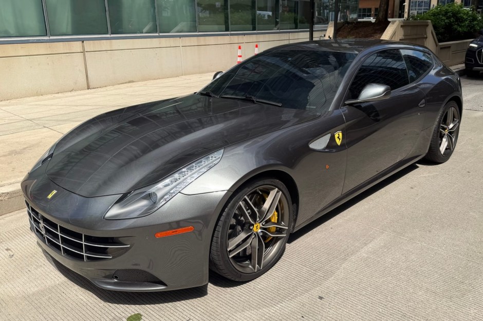 2012 Ferrari FF sold at auction for $140,000