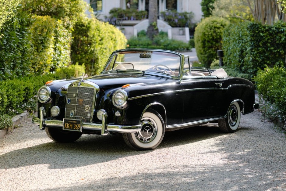 1958 Mercedes-Benz Ponton sold at auction for $81,000