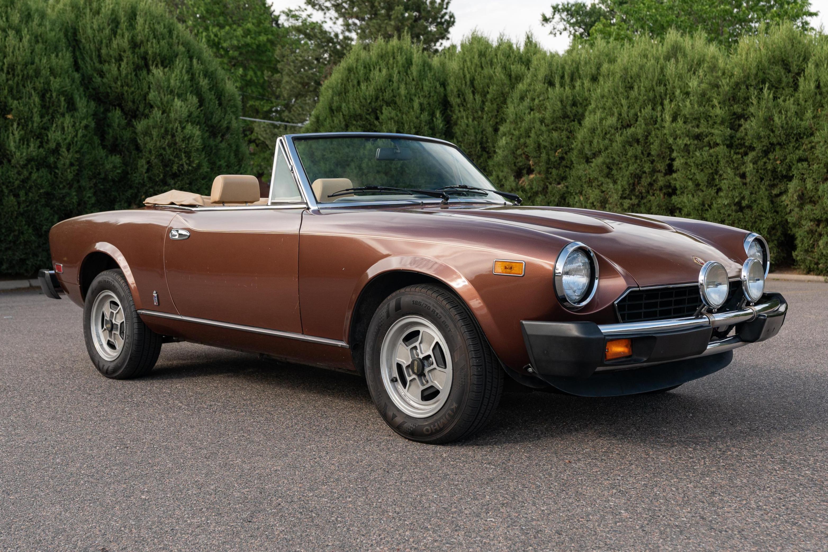 1981 Fiat Spider sold at auction for $9,100