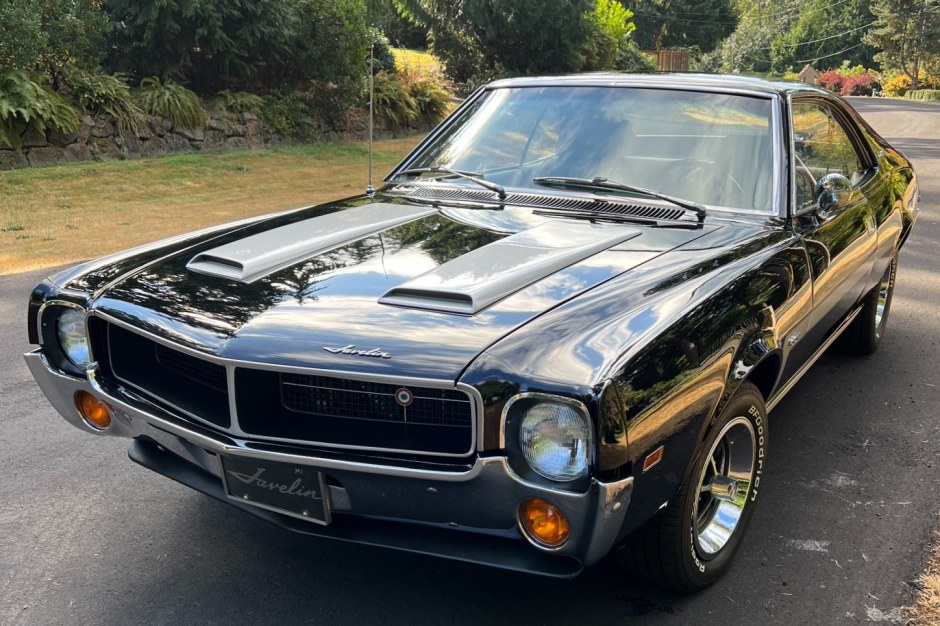 1969 AMC Javelin sold at auction for $29,000