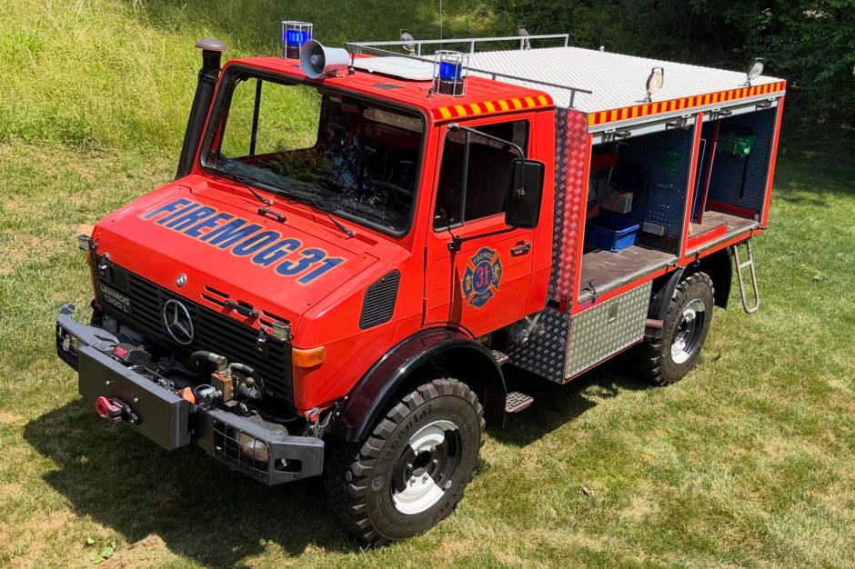 1987 Mercedes-Benz Unimog sold at auction for $30,251