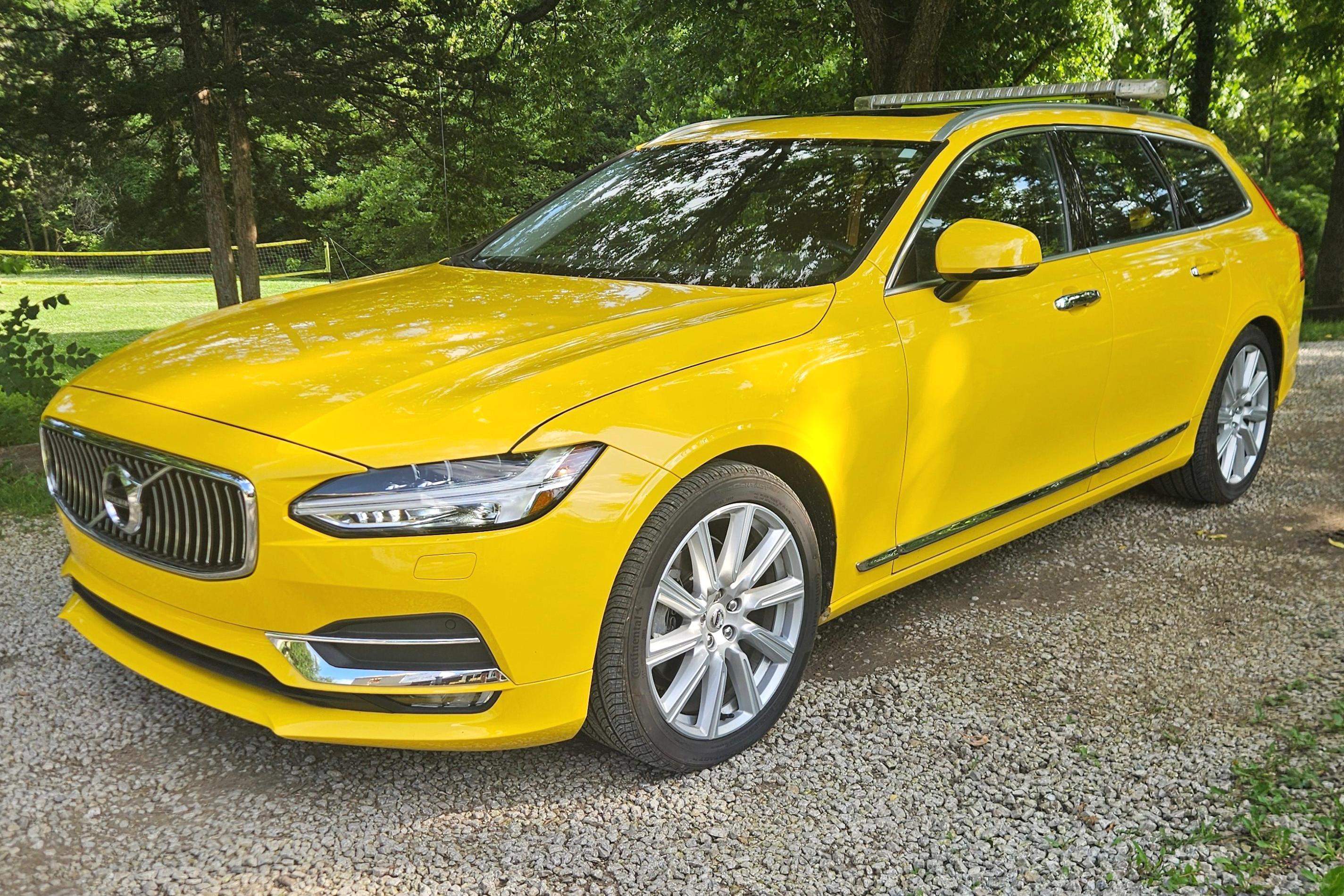 2018 Volvo V90 sold at auction for $20,000