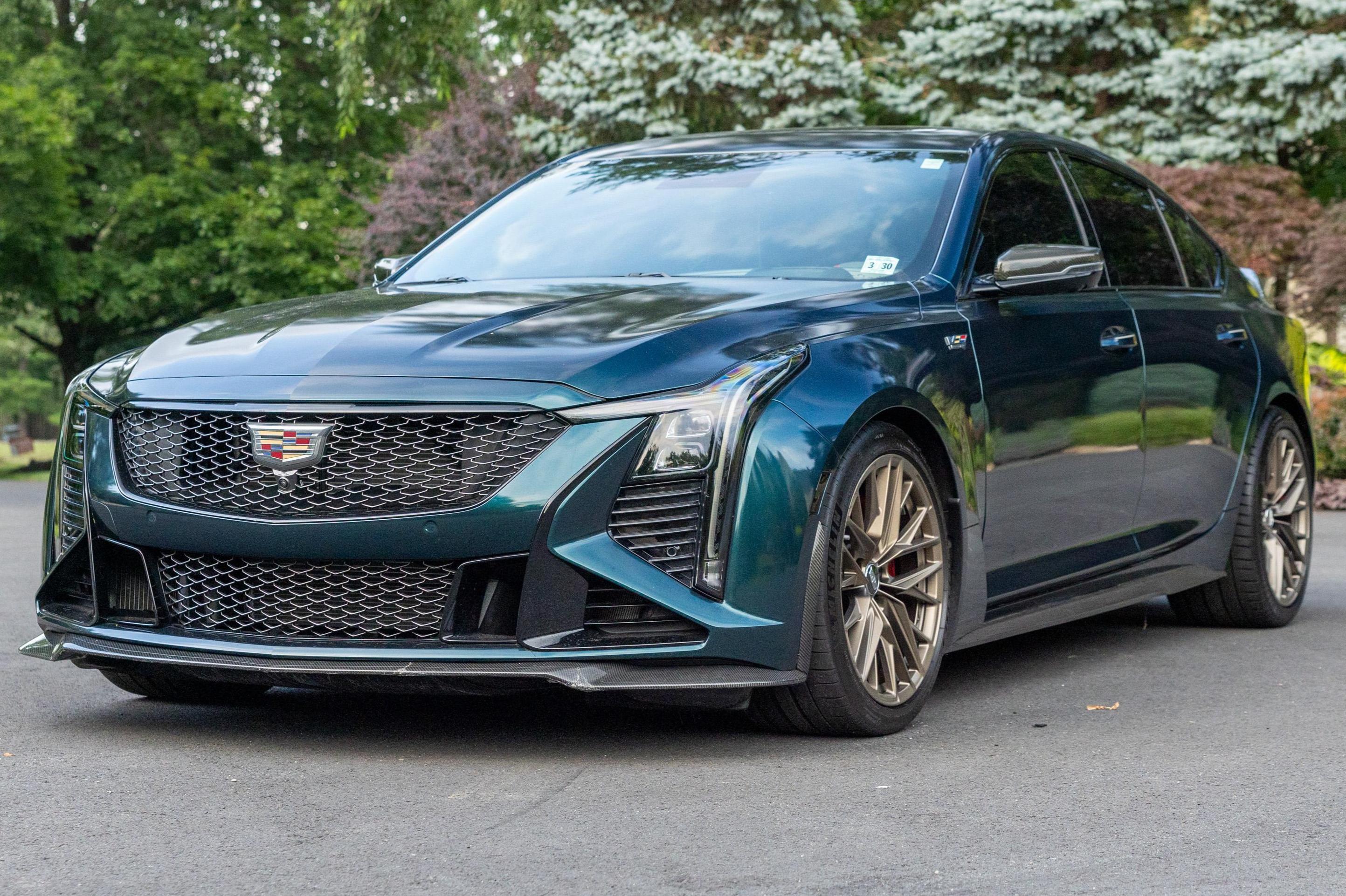 2025 Cadillac CT5 sold at auction for $98,500