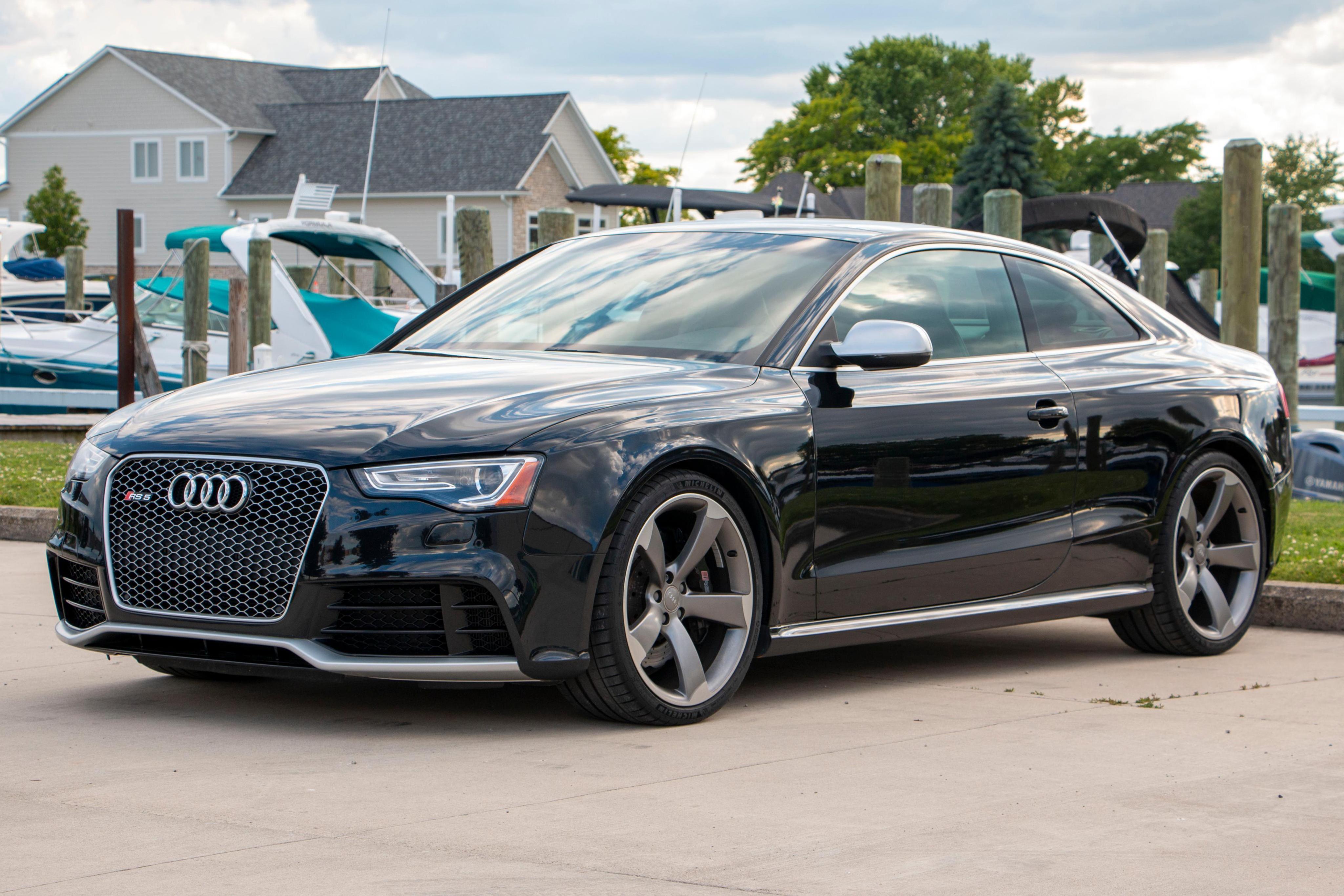 2013 Audi RS5 sold at auction for $23,500