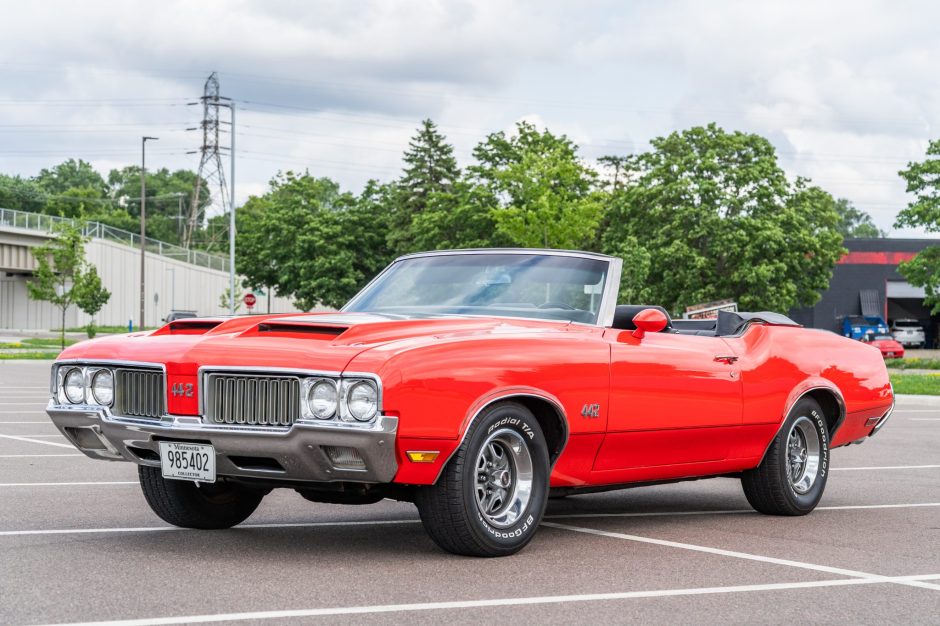 1970 Oldsmobile 442 sold at auction for $51,000