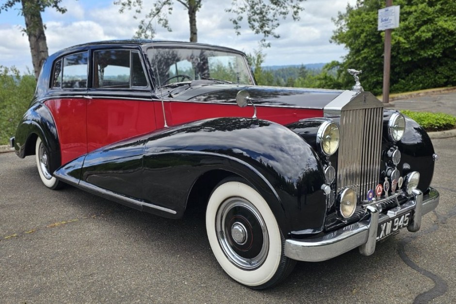 1951 Rolls-Royce Wraith sold at auction for $27,500