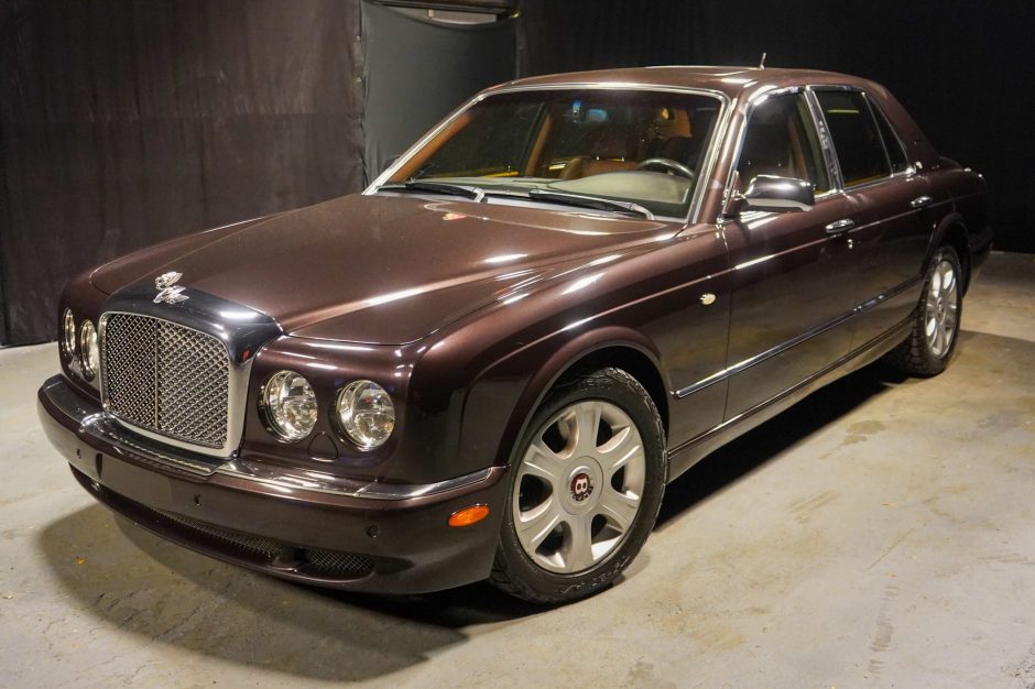 2005 Bentley Arnage sold at auction for $20,000