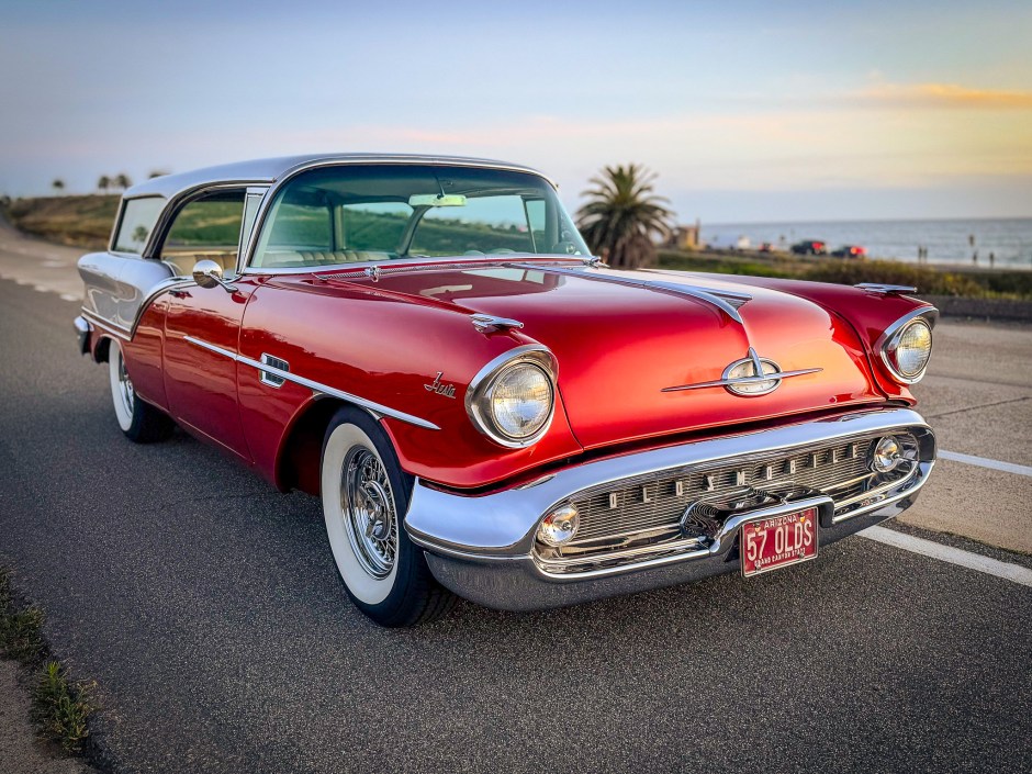 1957 Oldsmobile Eighty Eight sold at auction for $69,000
