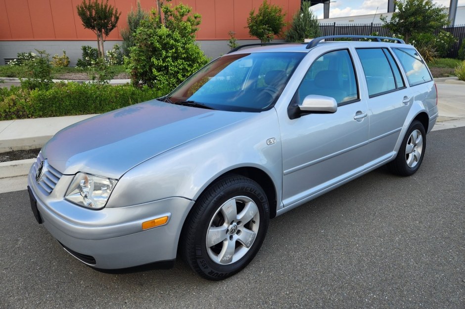 2003 Volkswagen Jetta sold at auction for $8,000