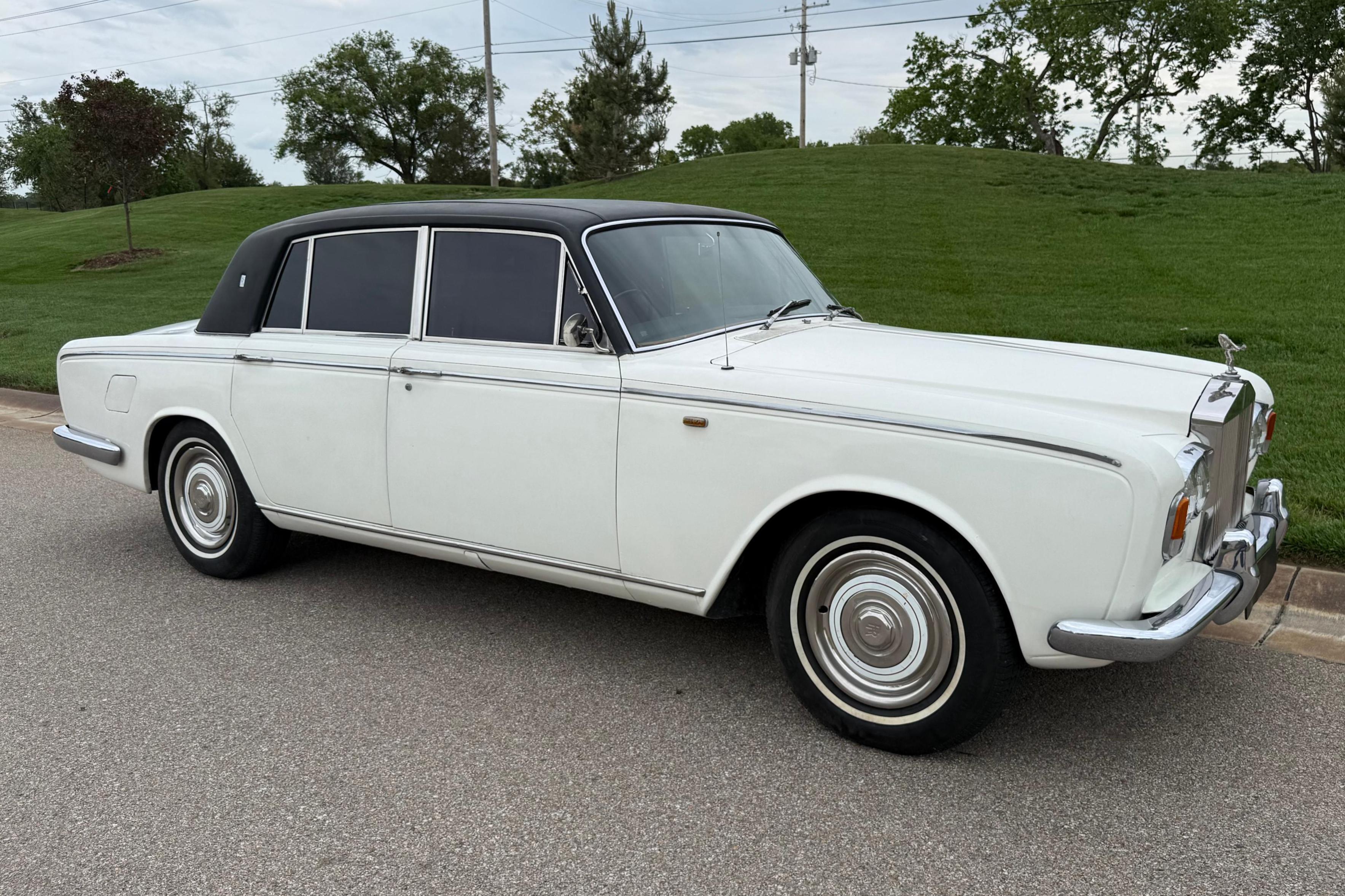 1968 Rolls-Royce Silver Shadow sold at auction for $5,500