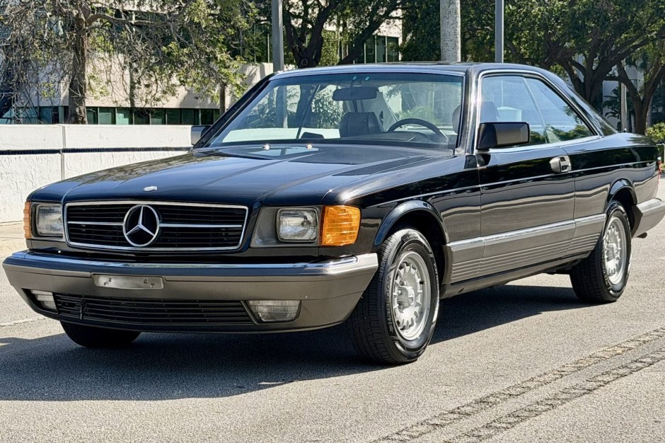 1984 Mercedes-Benz C126 sold at auction for $15,000