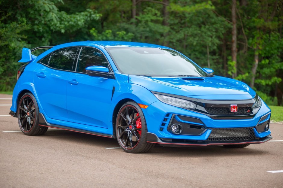 2021 Honda Civic Type R sold at auction for $33,750